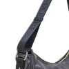 Borsa nera con charm e zip dorate Naj-Oleari 61329/BOBA13