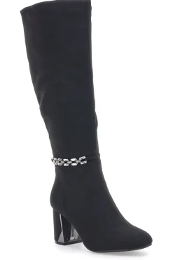 Die ersten 392-Stiefeletten mit Absatz