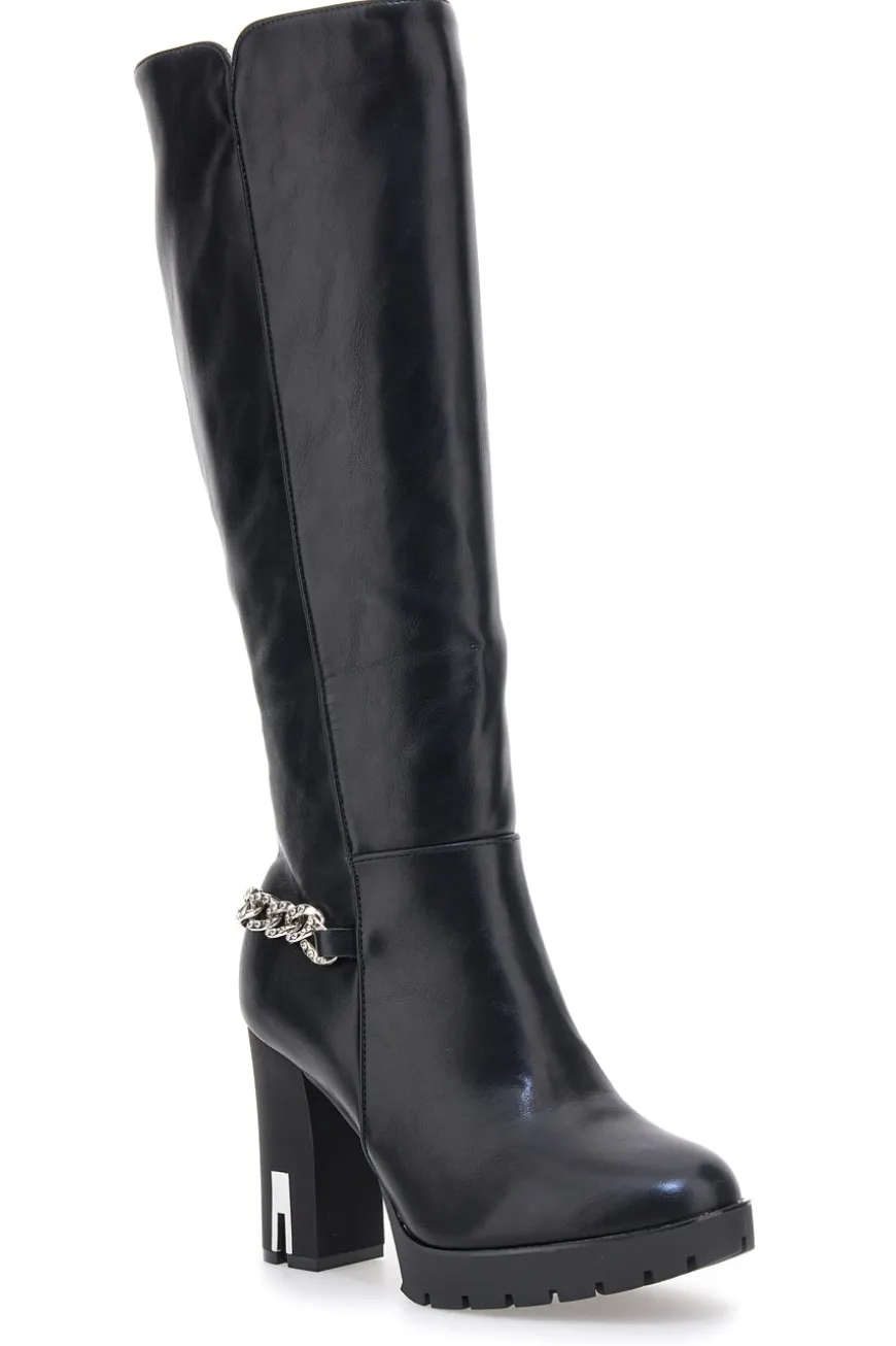 Hohe schwarze Stiefel mit dekorativer Kette THE FIRST H262534