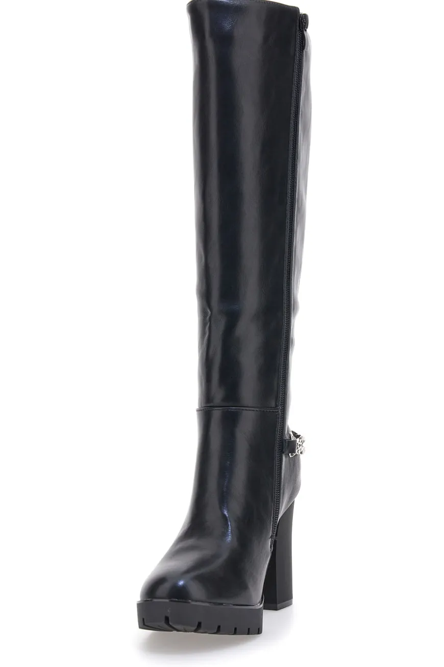 Hohe schwarze Stiefel mit dekorativer Kette THE FIRST H262534