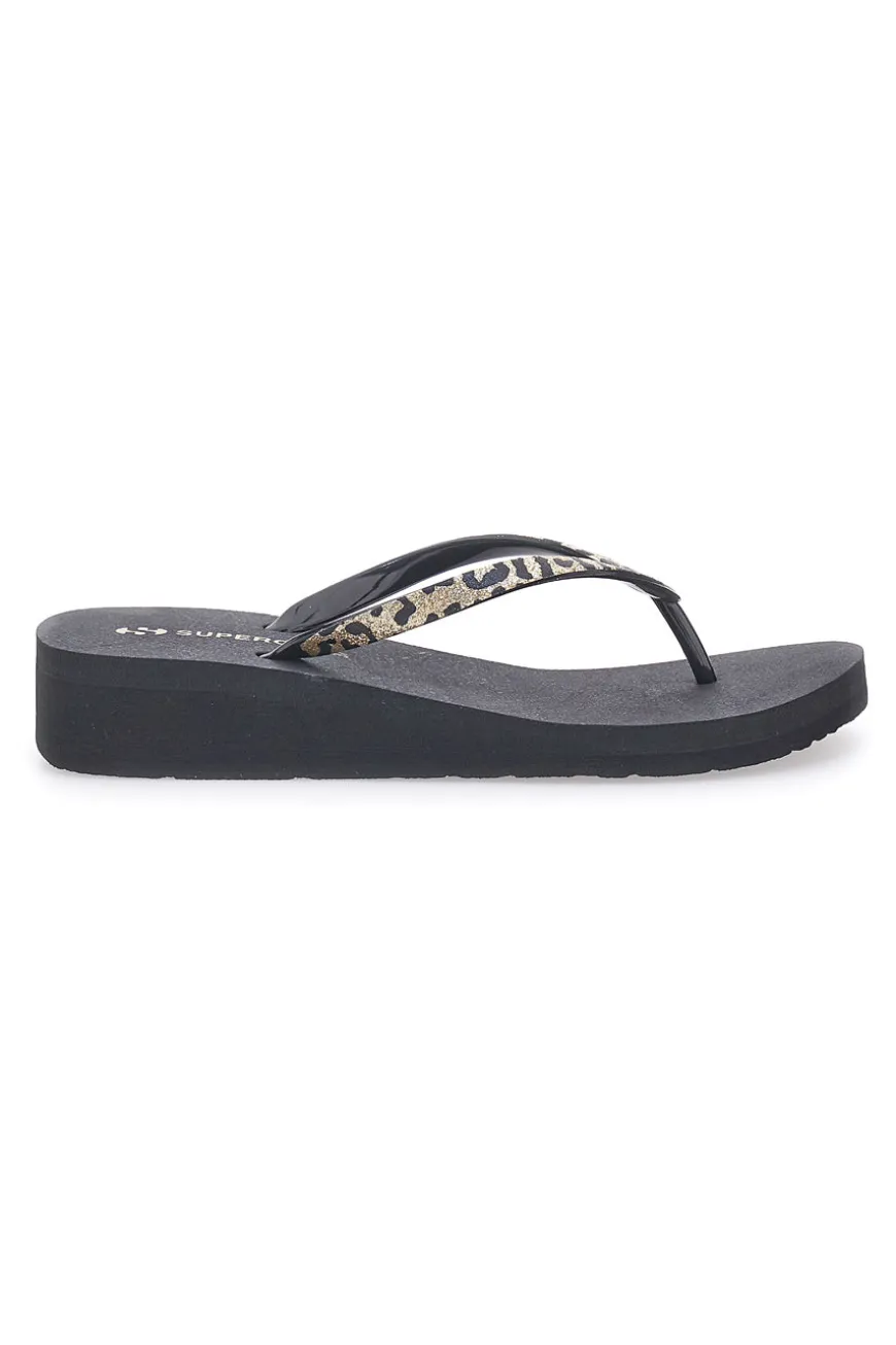 Infradito nere con stampa animalier e suola platform SUPERGA S24T203