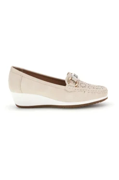 Mocassini beige traforati con zeppa Mio tempo MINA910