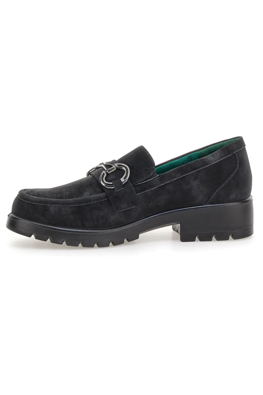 Mocassini neri vegan effetto scamosciato con catena Eco Bio J535576