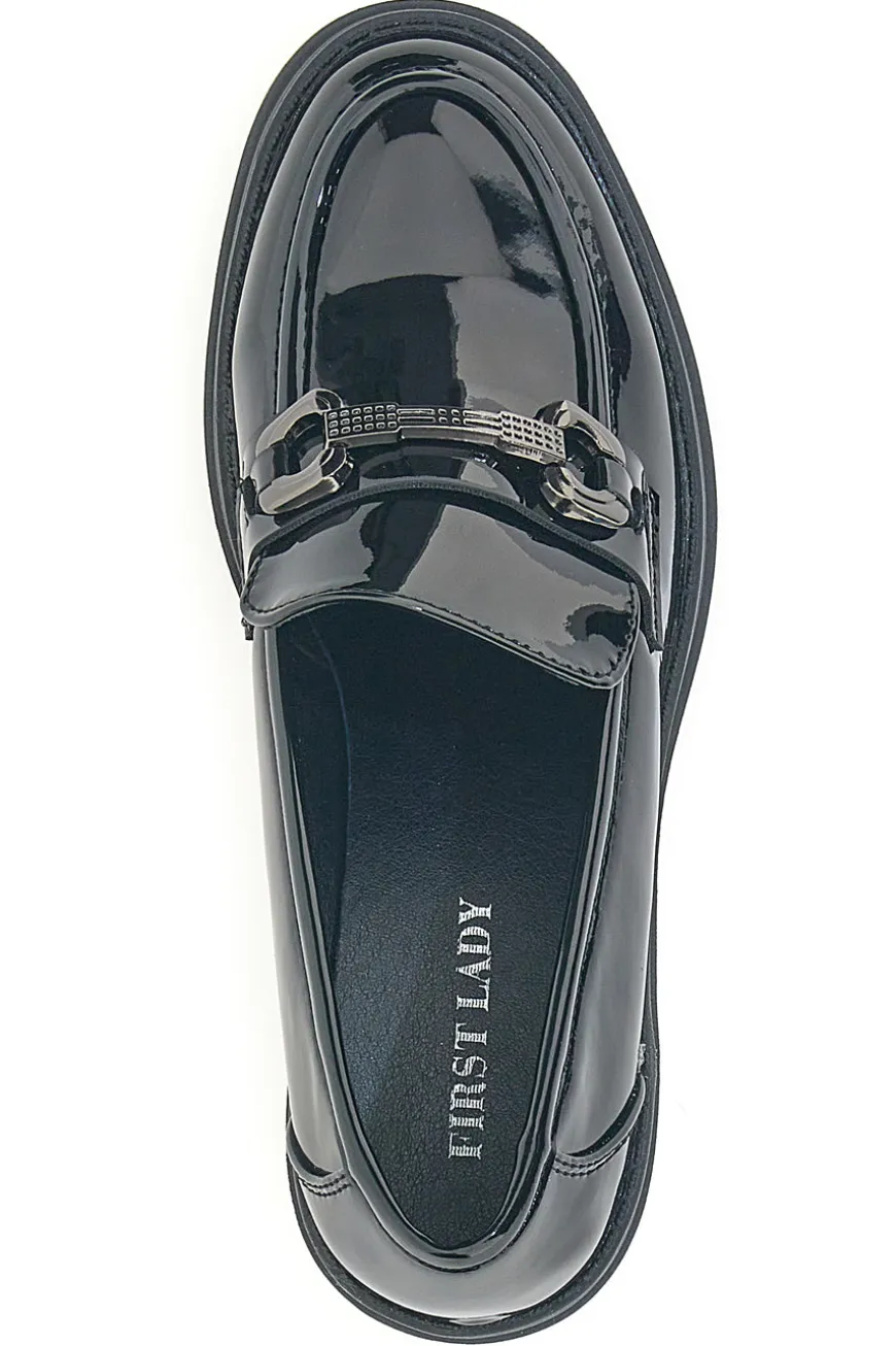 Mocassini neri verniciati con tacco e morsetto First Lady P633