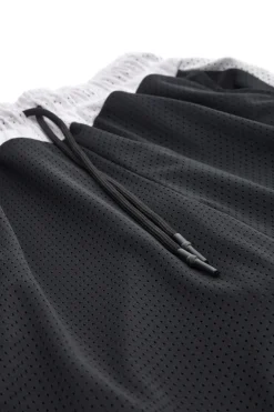 Pantaloncini Neri Sportivi Traforati al Ginocchio Bianchi e Neri Made in Italy BOARDMAN BRDM6