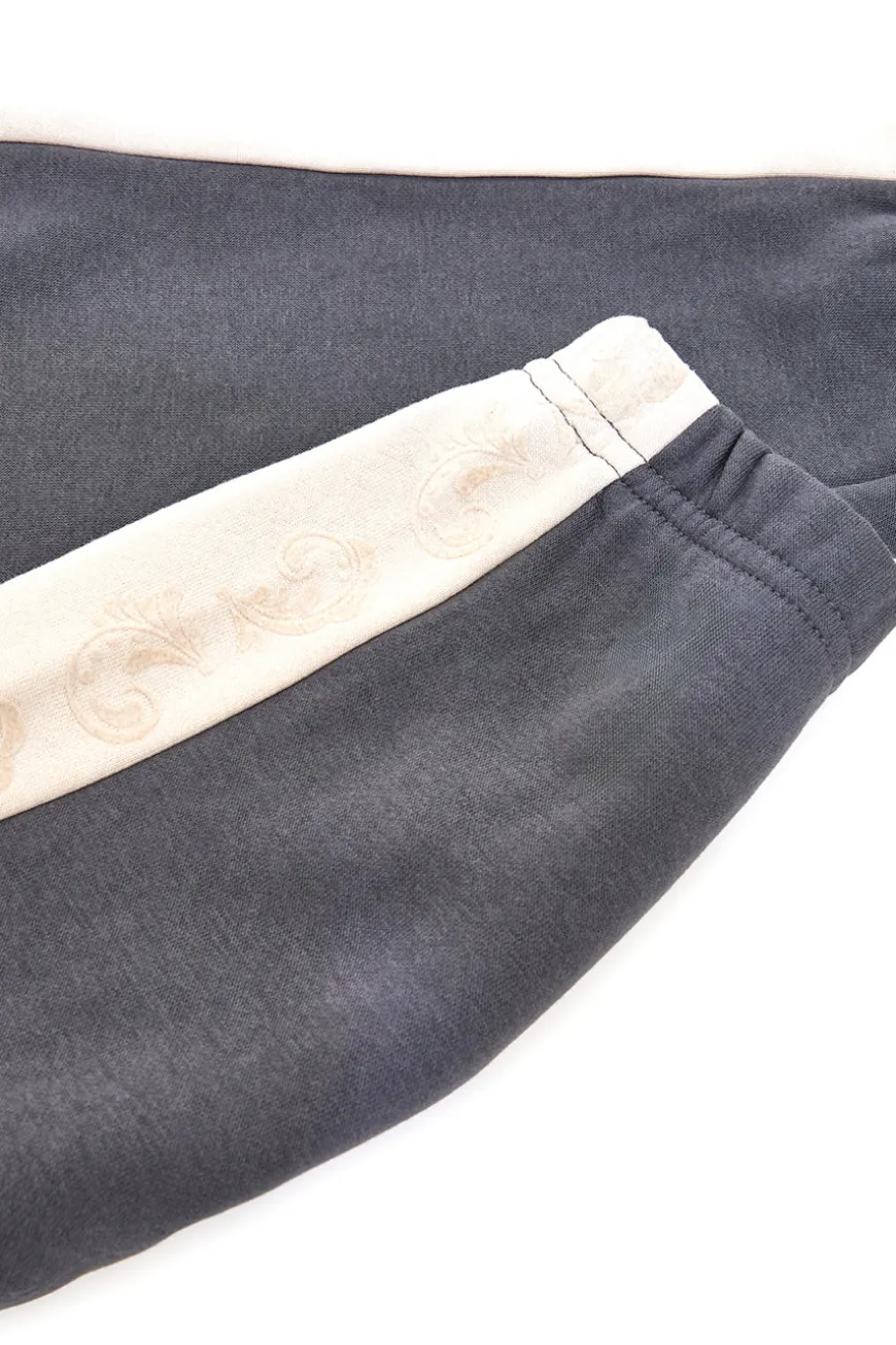 Pantaloni grigio antracite con bande laterali e stampa beige Pitt Kids PT-KP-8020