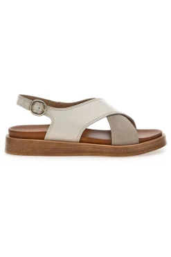 Sandali beige con fasce incrociate bicolore Pittarello Focus 28053NAL