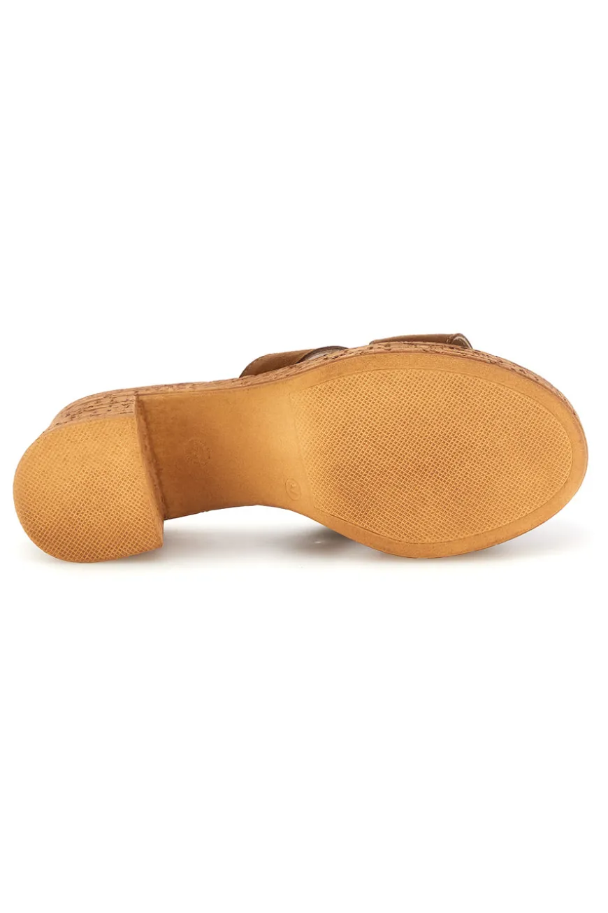 Sandali in pelle marrone con tacco largo e plateau Pittarello 324518379