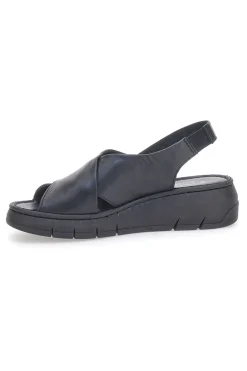 Sandali Neri con Tomaia in Pelle e Soletta Morbida PITTARELLO FOCUS 3315579