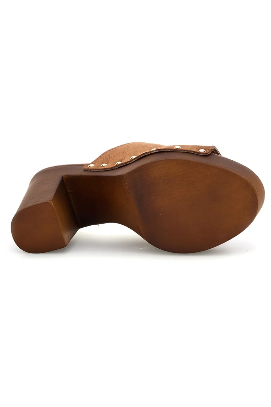 Sandalo marrone con tacco e borchie Pittarello Must Have 11233