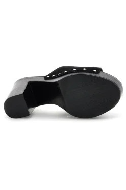 Sandalo nero con tacco e borchie Pittarello Must Have 11233