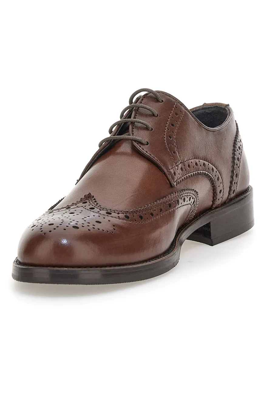 Scarpe eleganti marroni in pelle con forature decorative Pittarello 7710