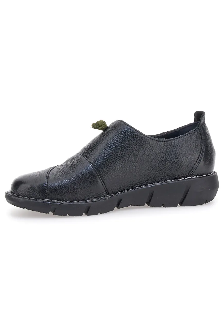 Scarpe nere in pelle con elastici verdi Pittarello Tierra 17569