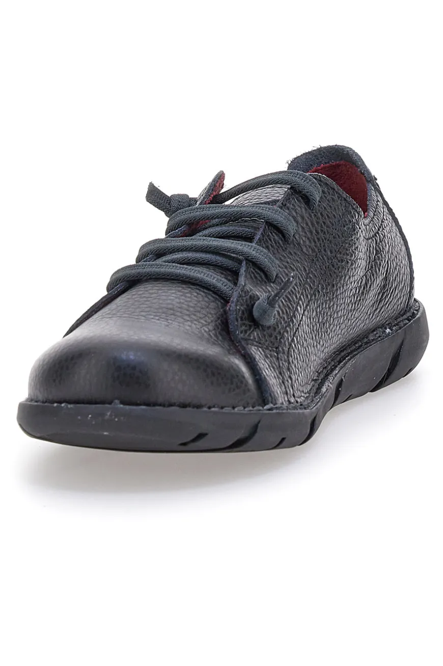 Scarpe nere in pelle con suola flessibile Pittarello Tierra 24224