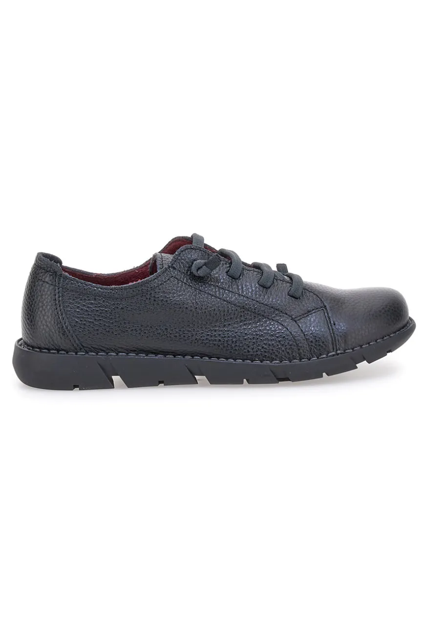 Scarpe nere in pelle con suola flessibile Pittarello Tierra 24224