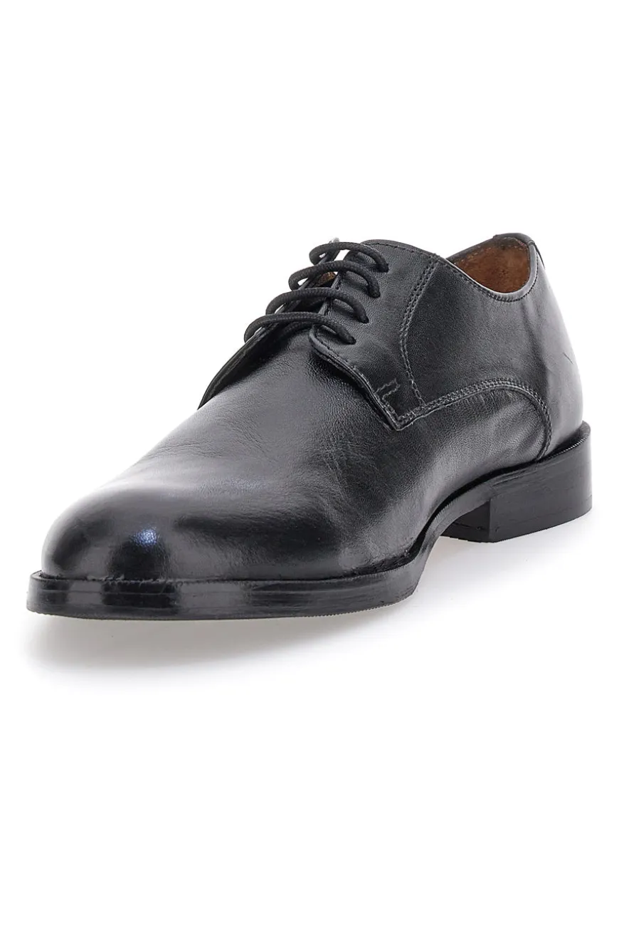 Scarpe Stringate Nere In Vera Pelle Claremorris 565