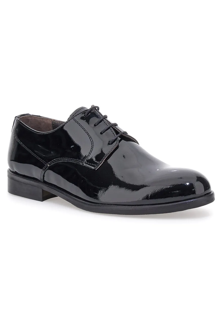 Scarpe stringate nere in vernice lucida Pittarello 600