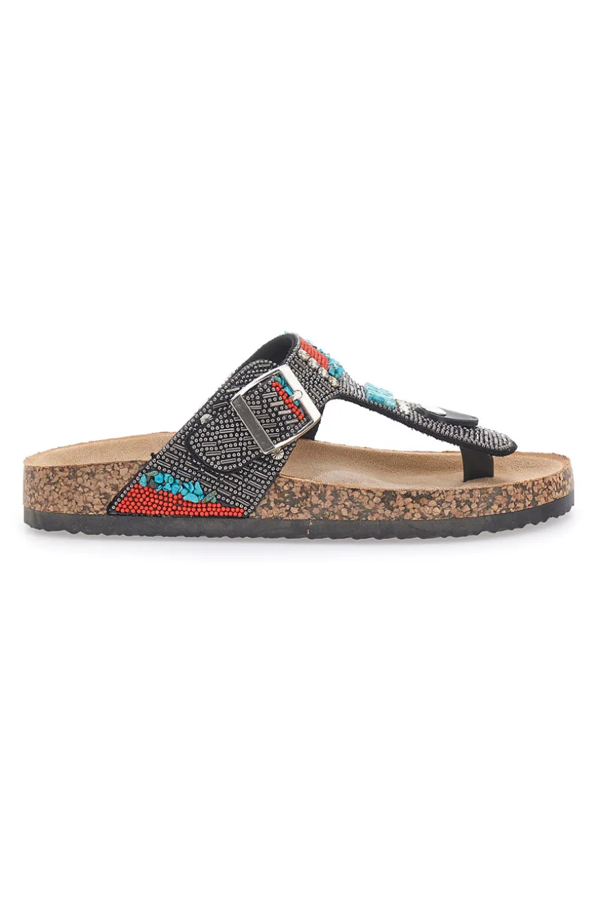 Schwarze Flip-Flops mit blauen und roten Steinen FIRST ROW 14179
