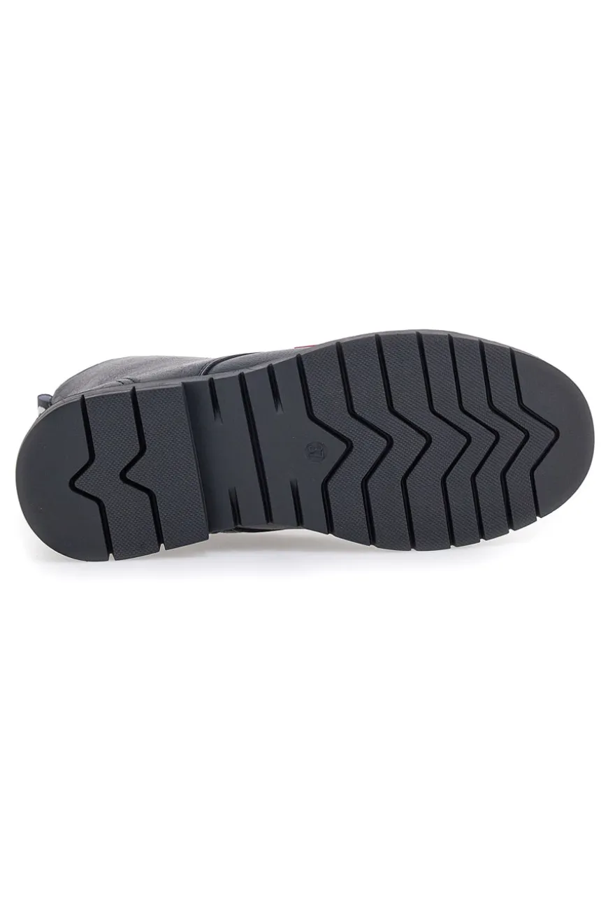 Schwarze Stiefeletten mit seitlichem Reißverschluss und Levi's VPHI0098S-Logodetails