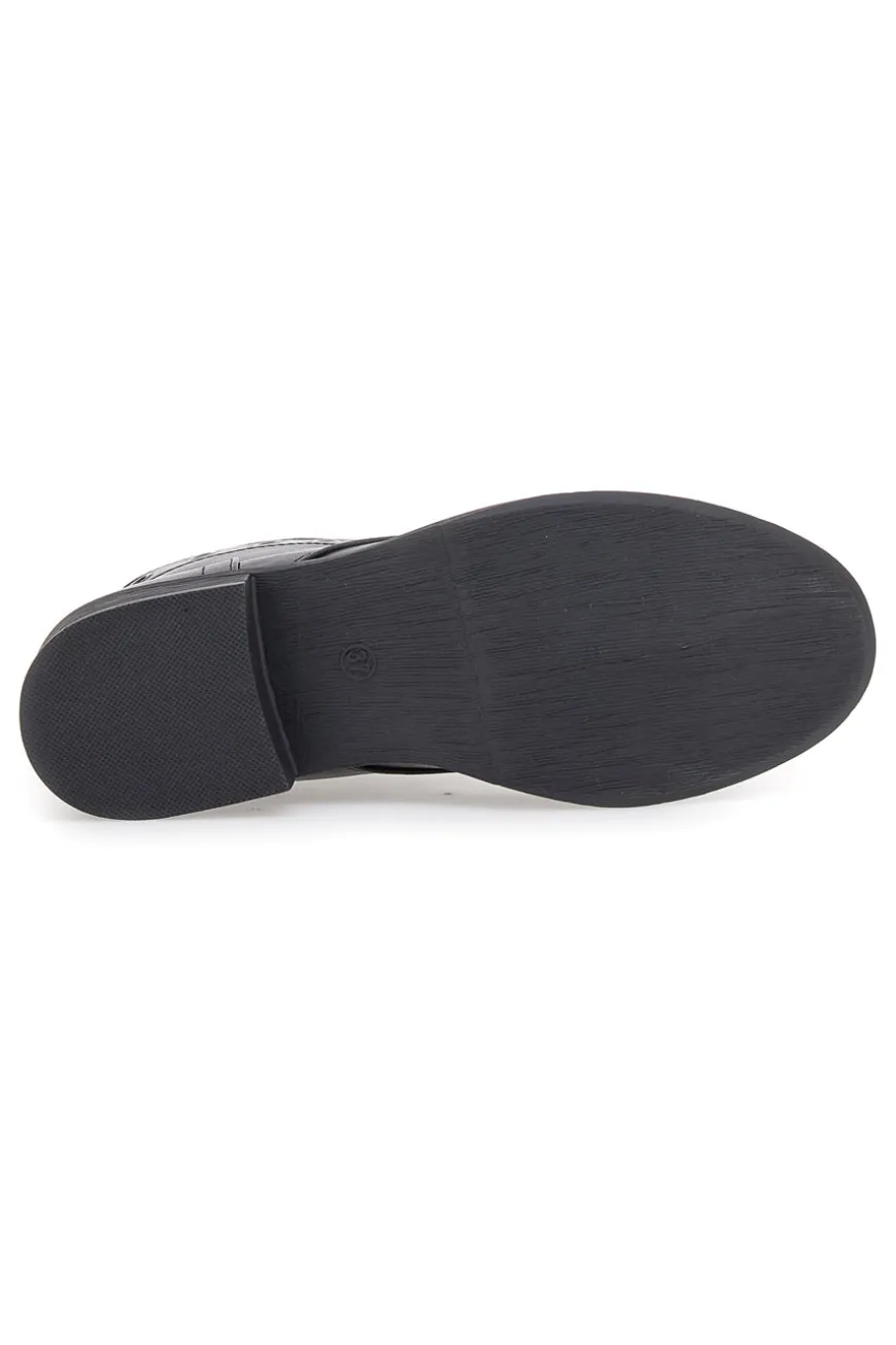 Schwarze Stiefeletten The First P630 mit Ton-in-Ton-Nieten
