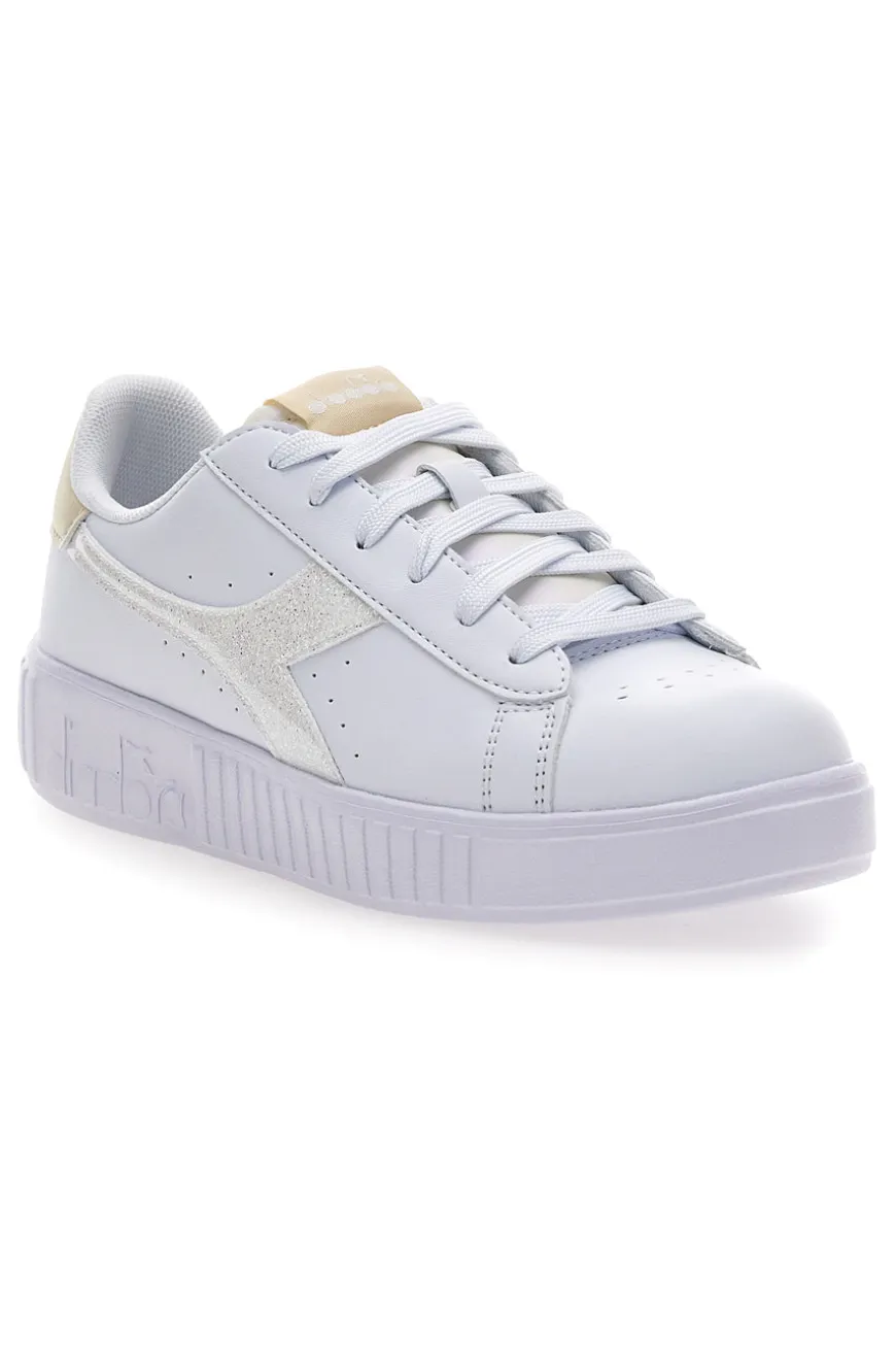 Sneaker da donna bianche con platform e dettagli oro Diadora Game Step Glam GS