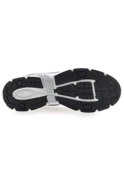 Sneaker da uomo grigie e bianche in mesh traspirante Joma RRT50S2602