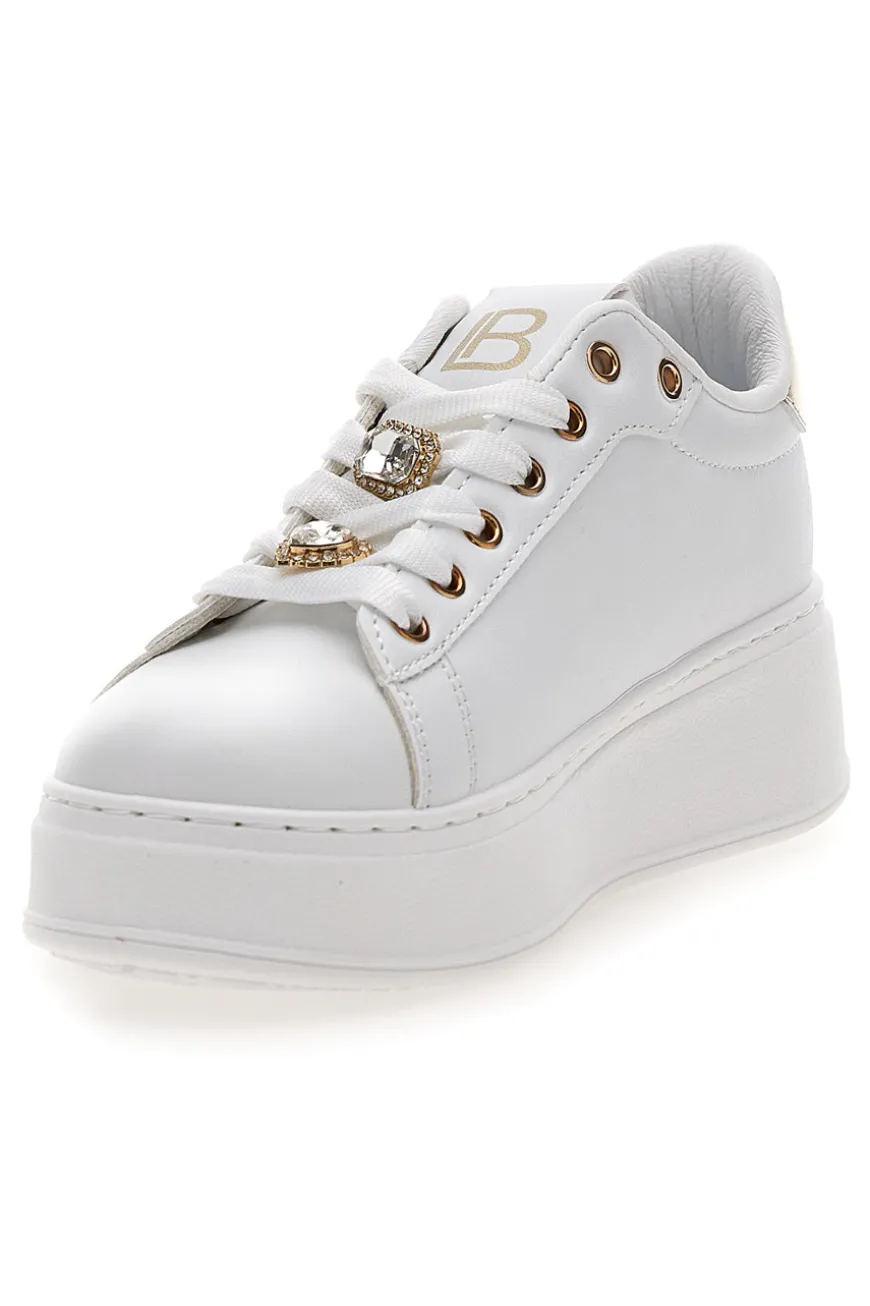 Sneakers bianche con charm gioiello e fondo alto Laura Biagiotti 9622M