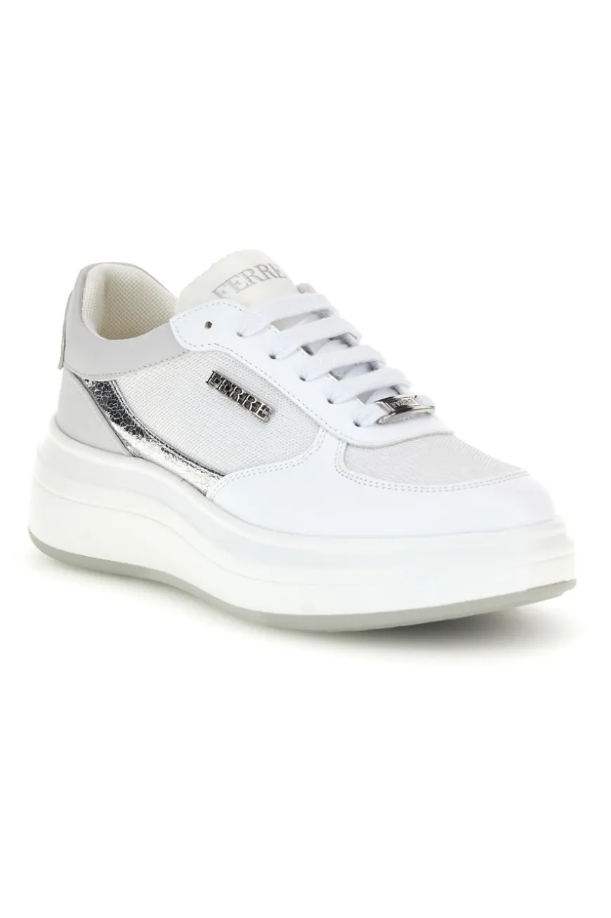 Sneakers bianche con dettagli argento Ferre F750
