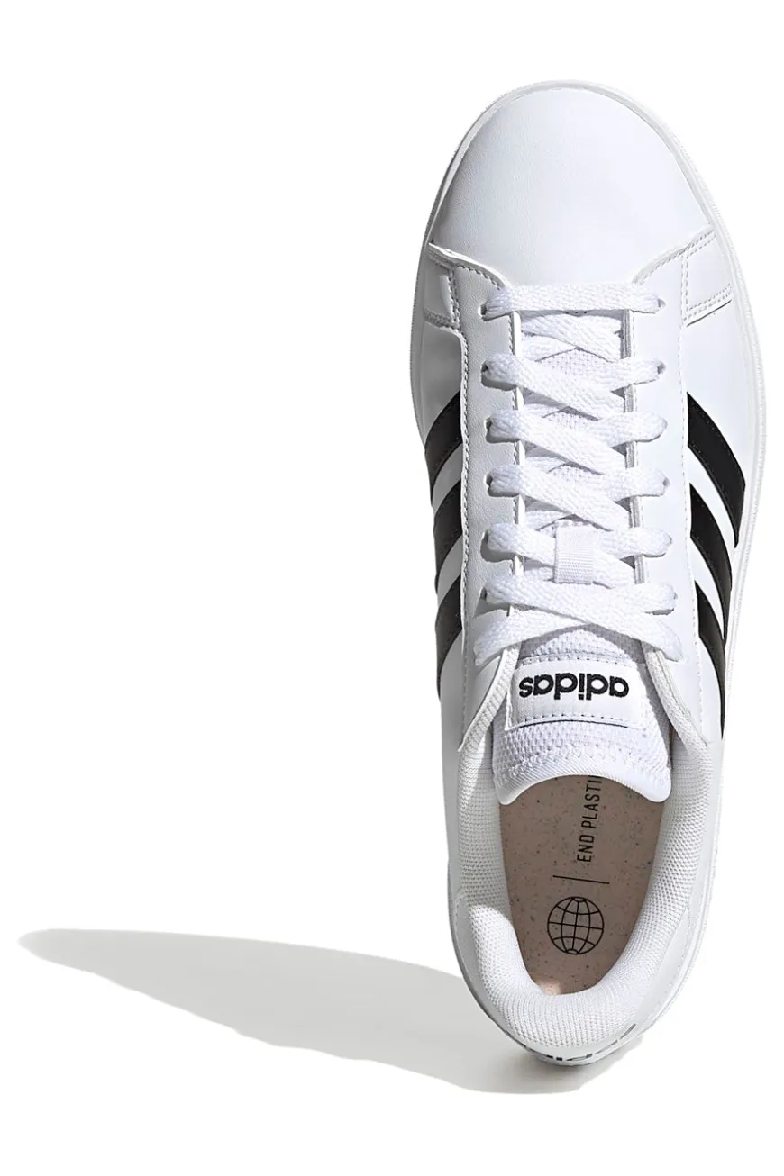 Sneakers bianche con strisce nere stile tennis Adidas Grand Court Base 2