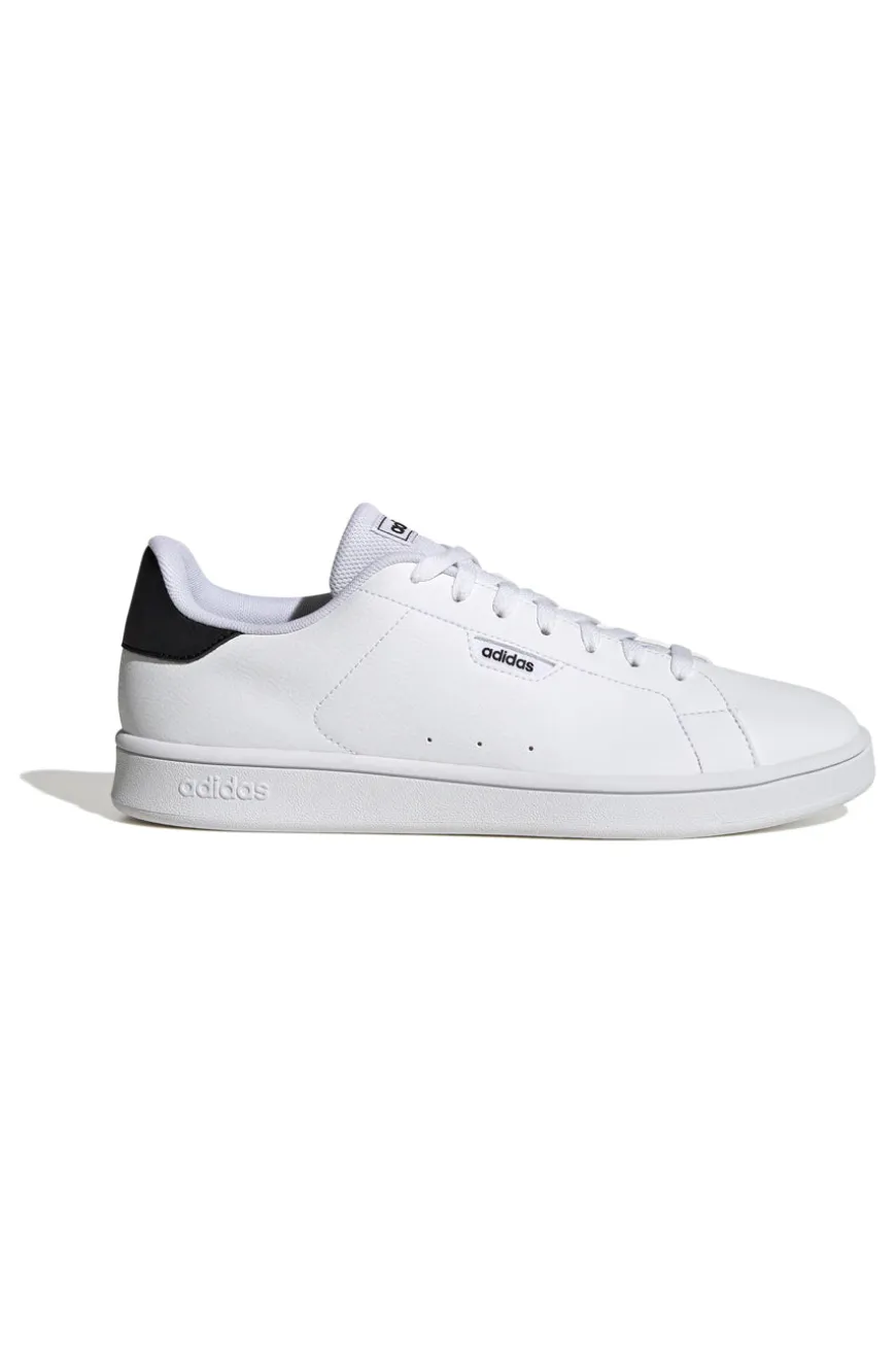 Sneakers bianche design court Adidas Urban Court