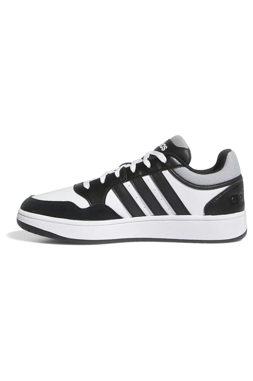 Sneakers bianche e nere con dettagli a contrasto Adidas Hoops 3.0
