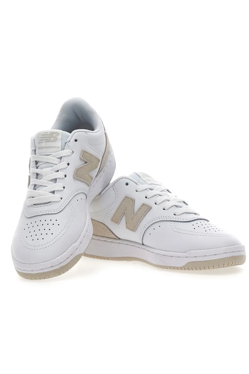 Sneakers bianche e oro con tomaia traforata NEW BALANCE BB80RTG