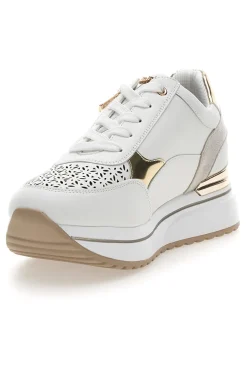 Sneakers bianche traforate con dettagli oro e zeppa Inblu 478IN