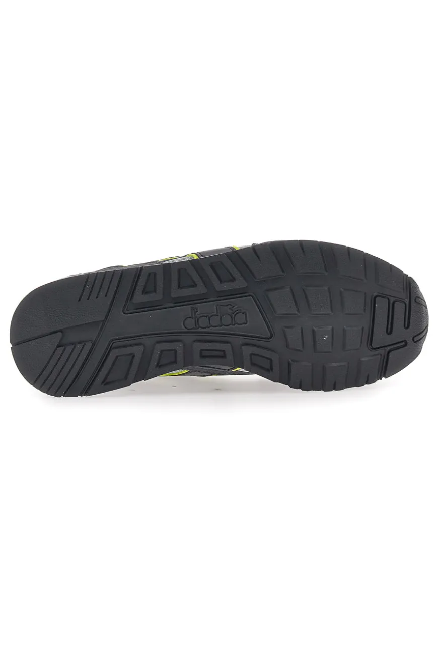 Sneakers Grigie con Tomaia in Pelle DIADORA N.92