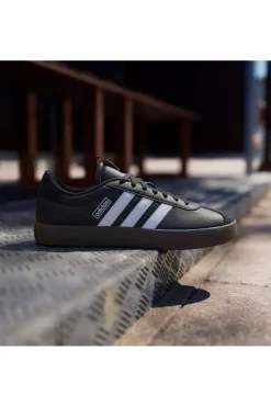 Sneakers nere con dettagli bianchi suola in gomma Adidas Vl Court 3.0
