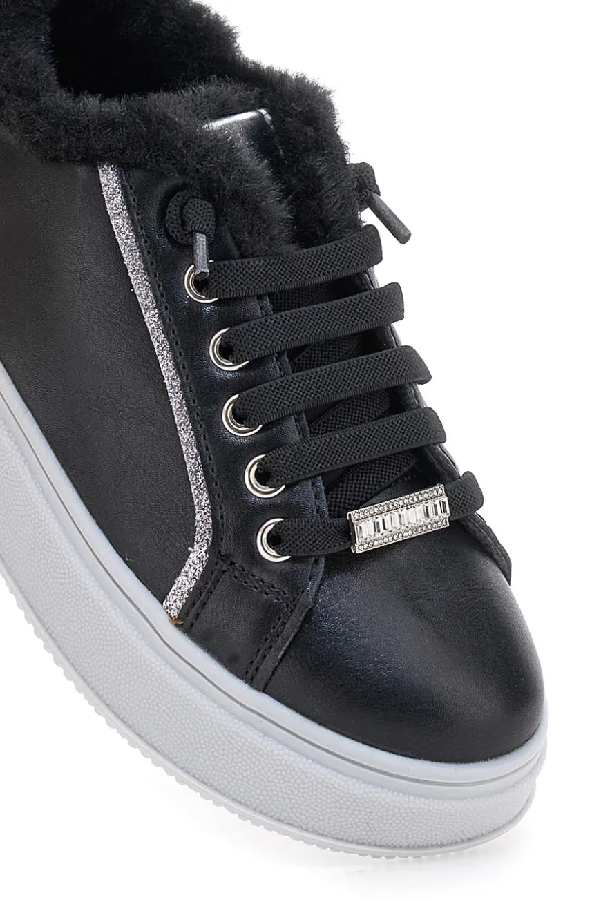 Sneakers nere con pelliccia e dettagli metallici Grazie Girl 153451