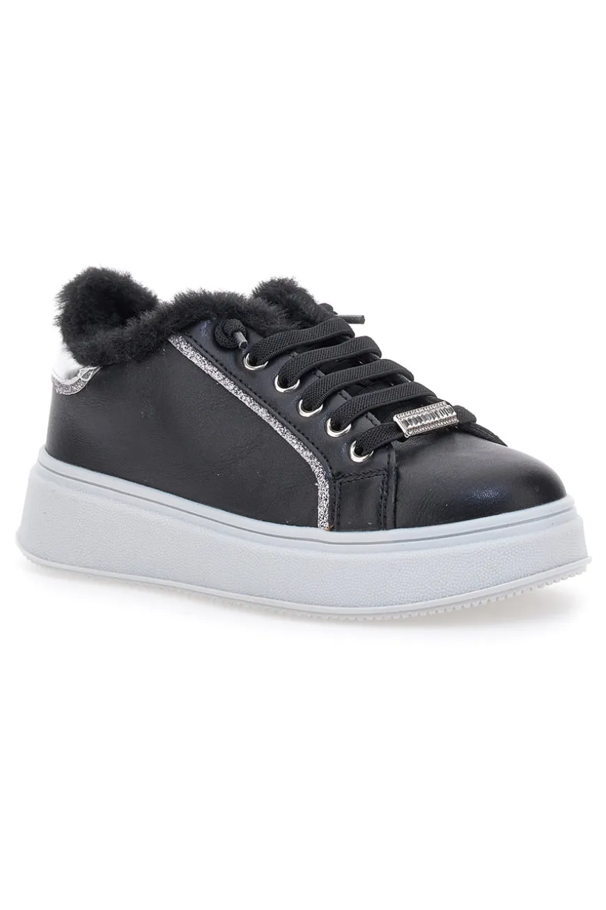 Sneakers nere con pelliccia e dettagli metallici Grazie Girl 153451