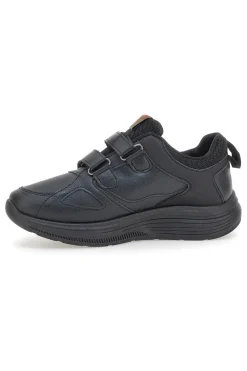 Sneakers nere con strappi e suola antiscivolo Canguro CA566