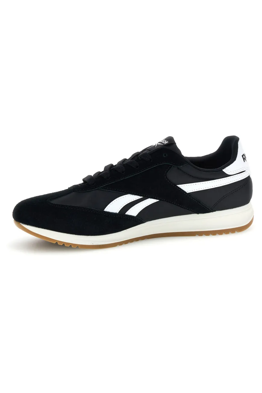 Sneakers nero con inserti in suede e Ortholite Reebok World 70