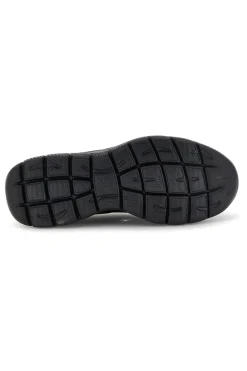 Sneakers nero con lacci e memory foam Skechers Summits Corlen