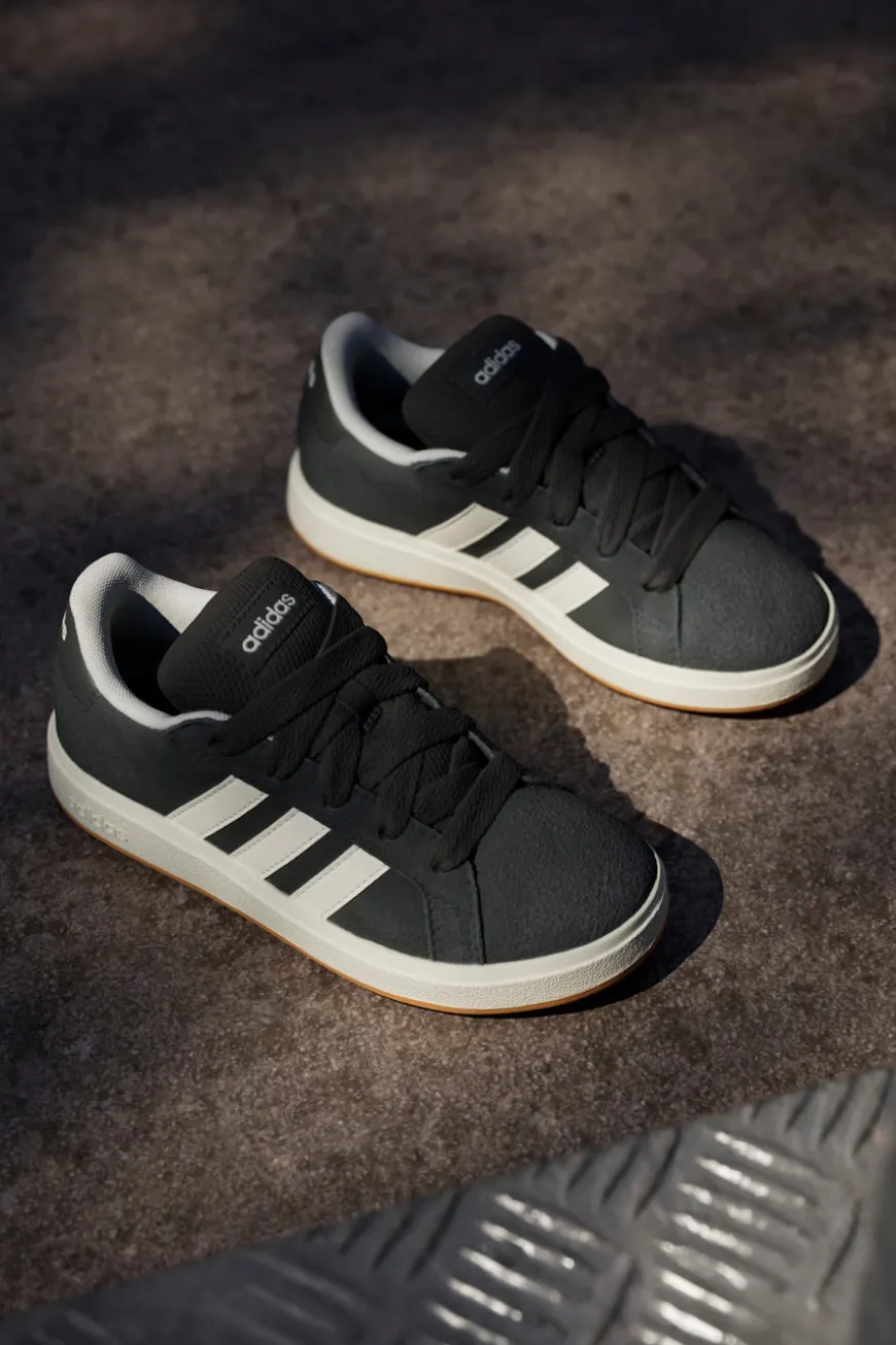 Sneakers Nero in suede Adidas Grand Court 00s