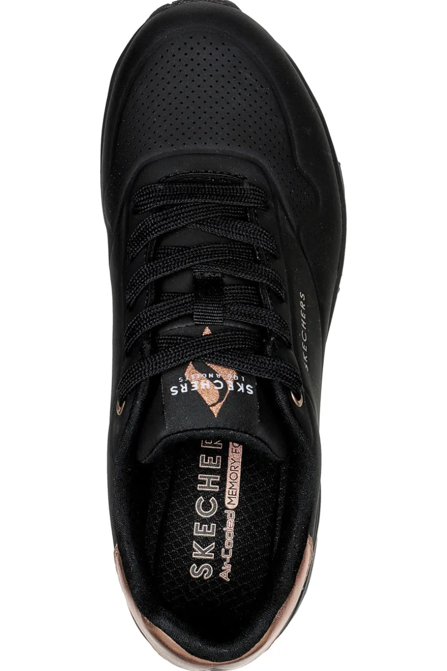 Sneakers total black con dettagli oro Skechers Uno Golden Air