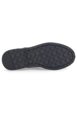 Stringate nere in pelle con suola robusta Me & Me 3001