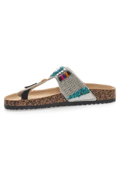 Weiße Flip-Flops mit steinverziertem Obermaterial FIRST ROW 14172