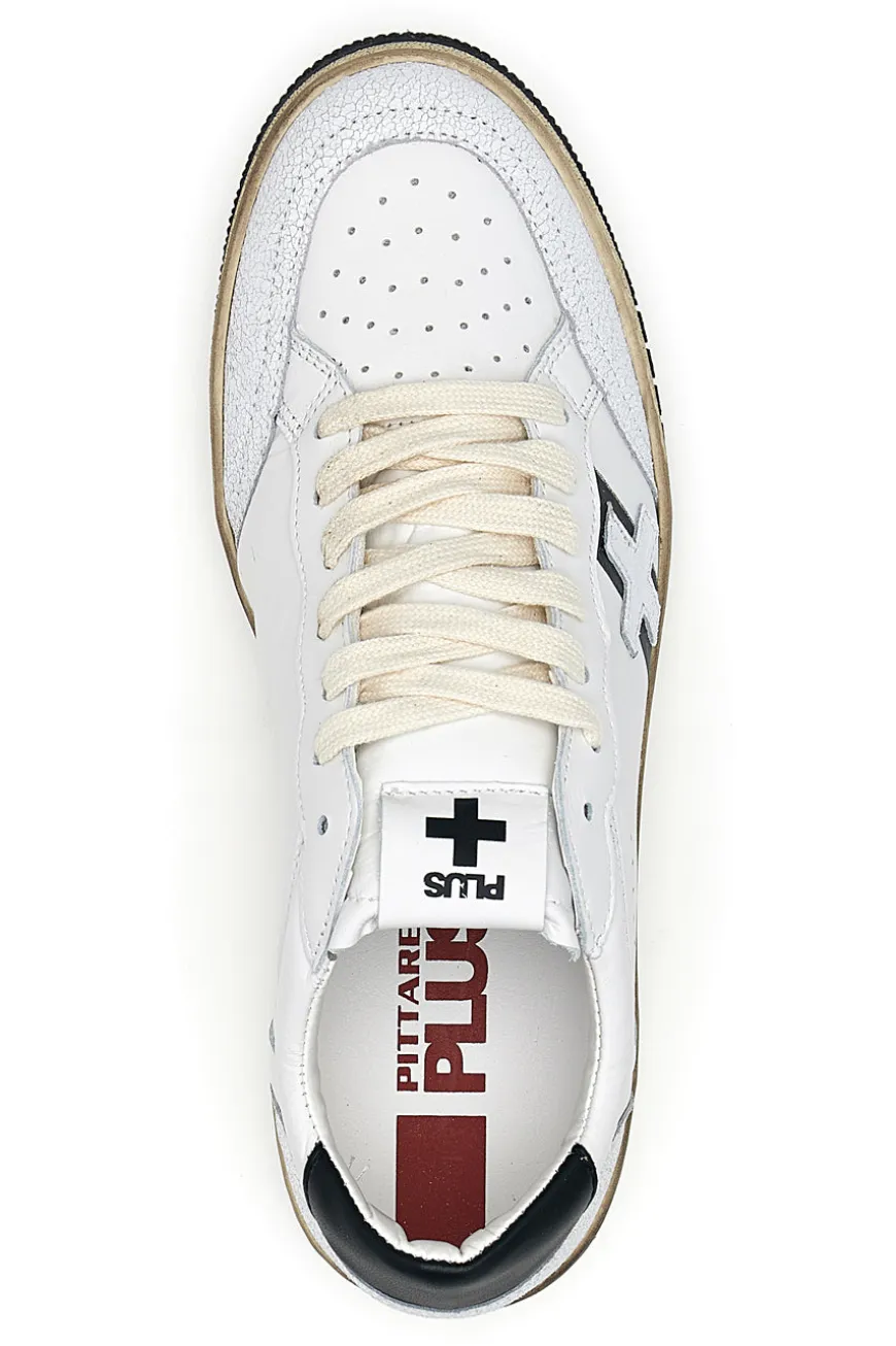 Weiße Leder-Sneaker mit schwarzen Details von Pittarello Plus Aurelius, Made in Italy.