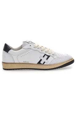 Weiße Leder-Sneaker mit schwarzen Details von Pittarello Plus Aurelius, Made in Italy.